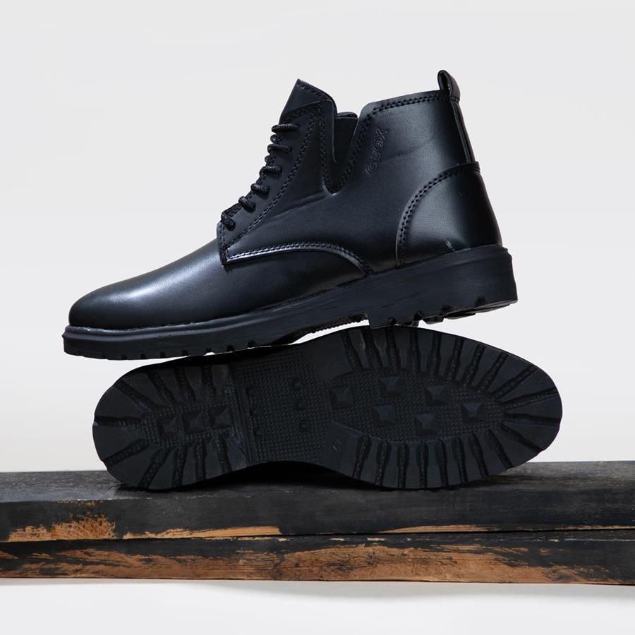 نیم بوت مردانه