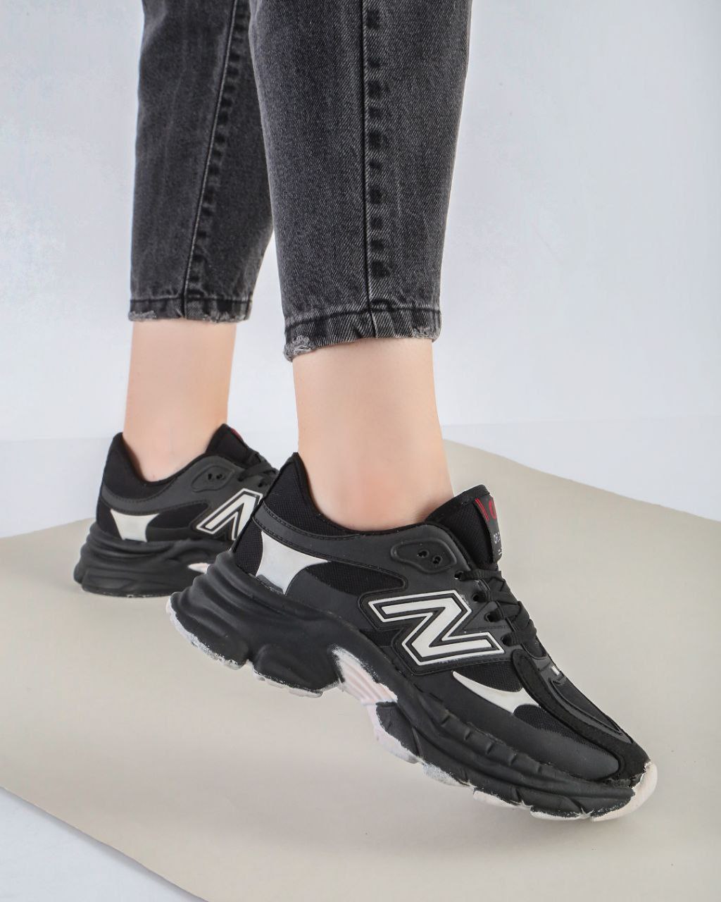 کتونی نیوبالانس ۹۰۶۰