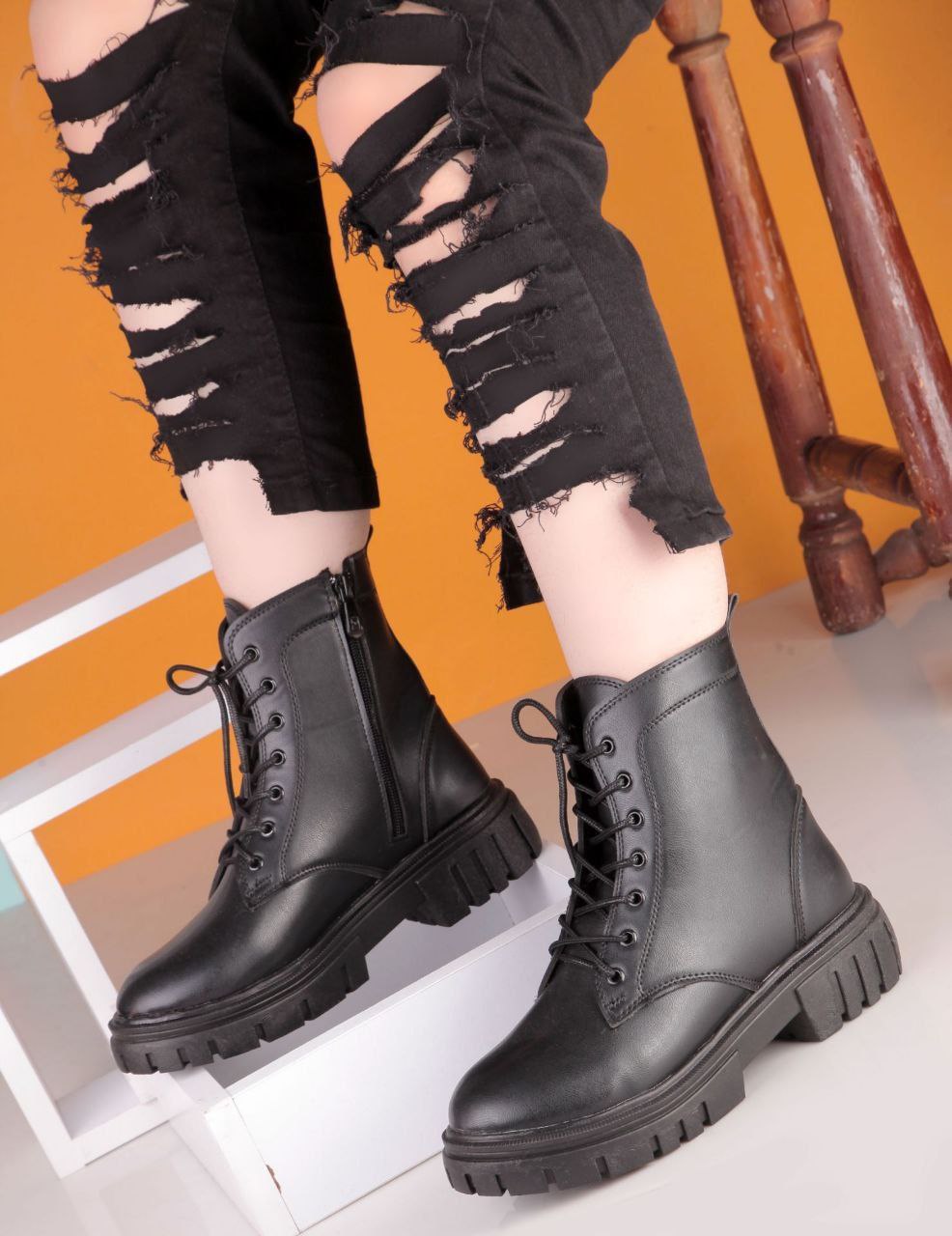 نیم بوت ساده