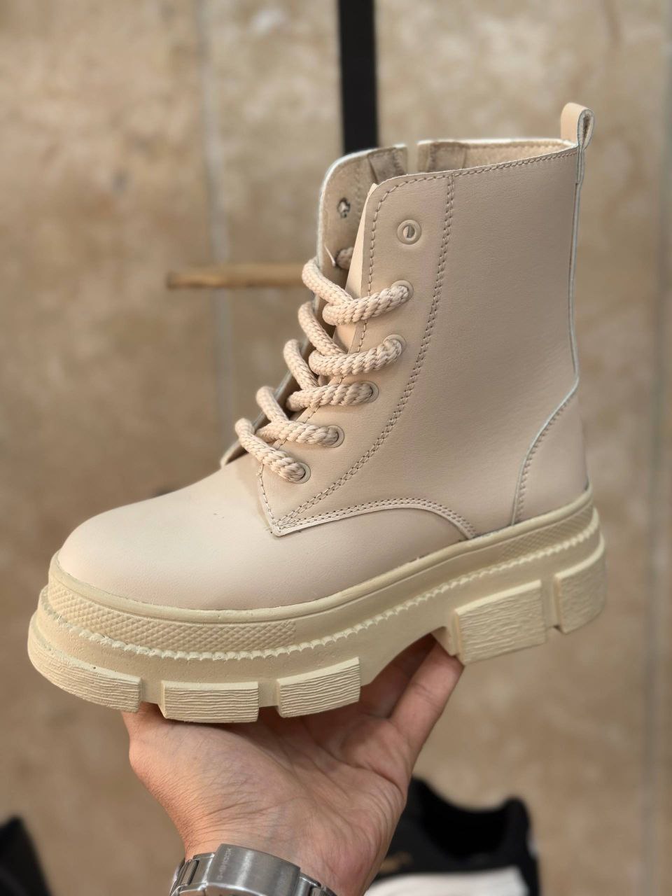 نیم بوت لژدار